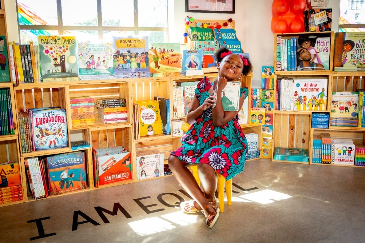 48952988_1602041343780955_r